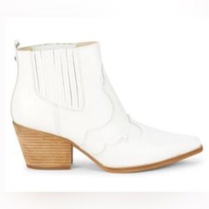 Sam Edelman Winona booties white cowboy boots. Women’s size 11